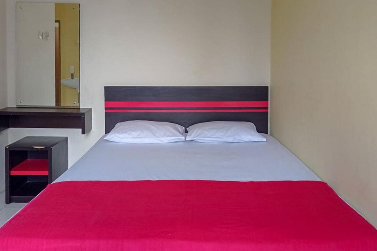 Rama Shinta Homestay Near Gembiral Loka Zoo Redpartner Yogyakarta Kültér fotó